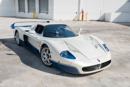 Ferarri and BMW designer creates a car for GTA Online