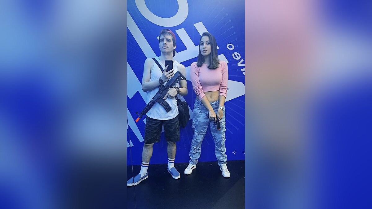 Fans cosplayed as GTA 6 characters at a gaming convention